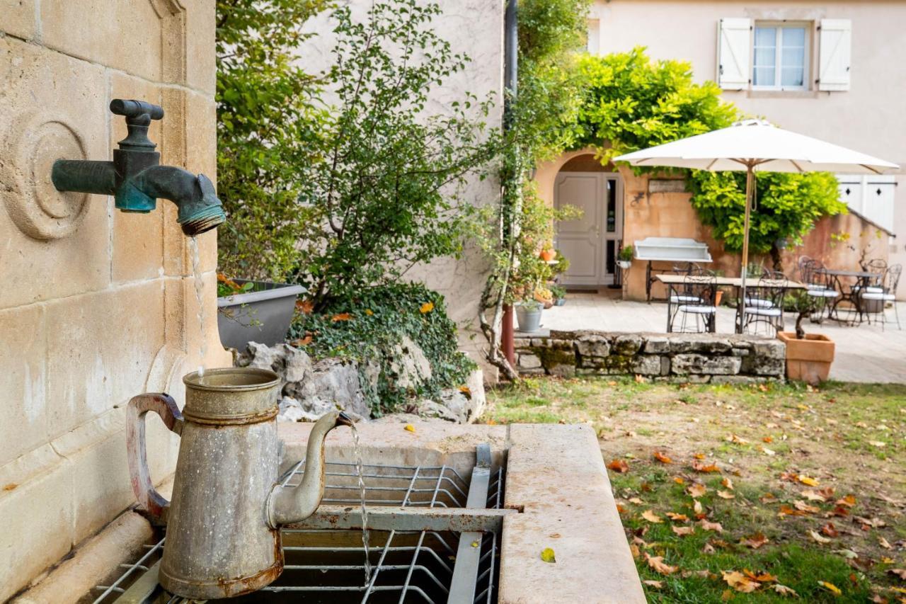 Domaine De La Combotte Bed and Breakfast Nantoux Eksteriør billede