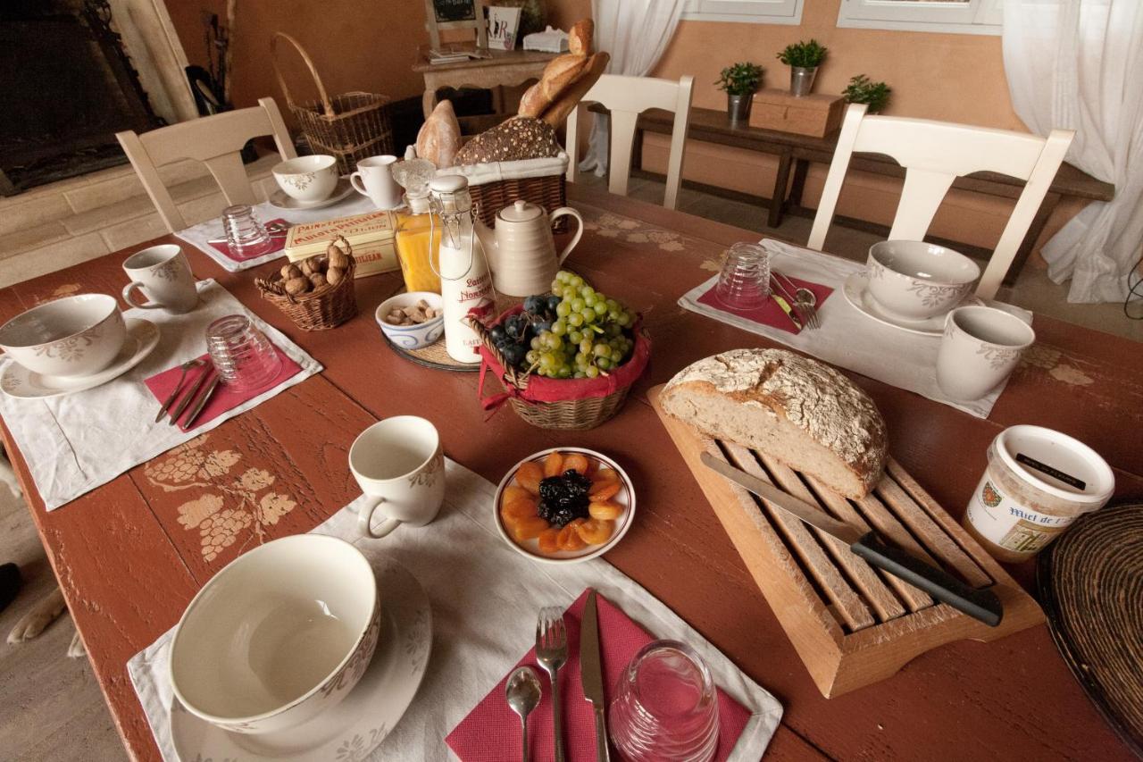 Domaine De La Combotte Bed and Breakfast Nantoux Eksteriør billede